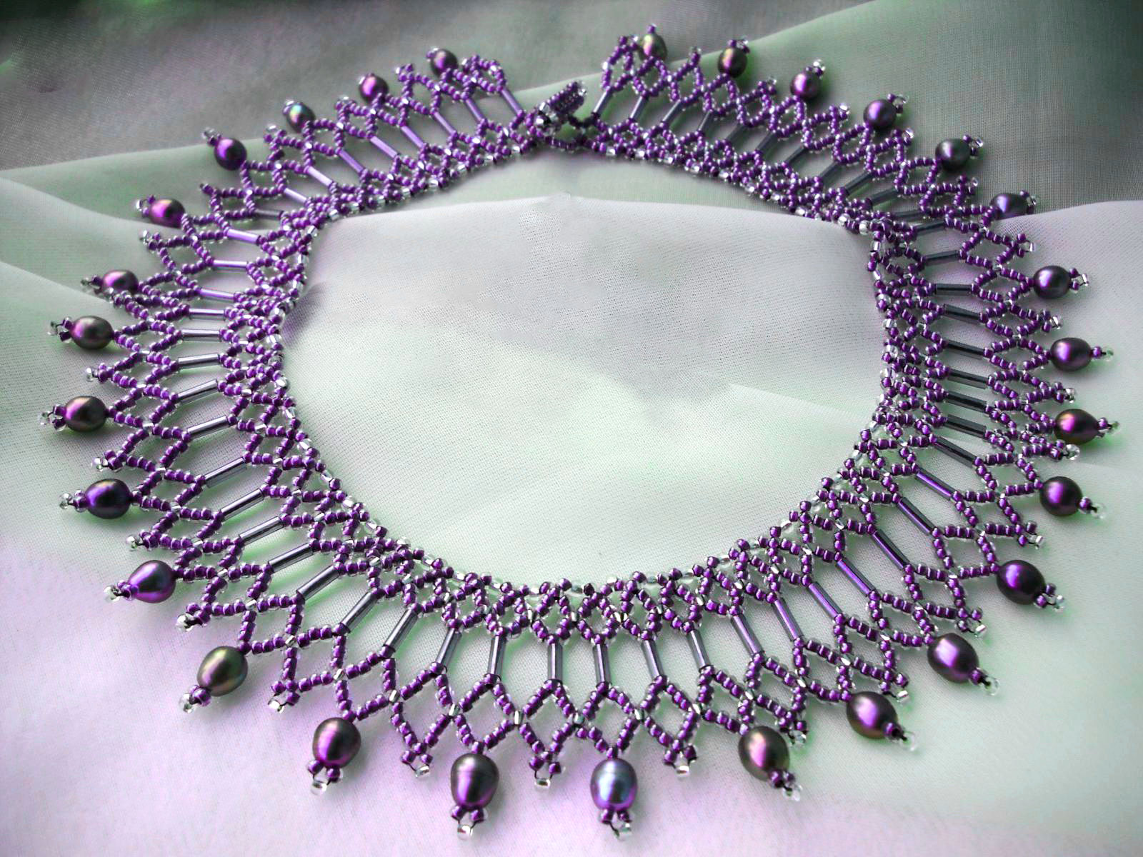 Make bead necklace designs