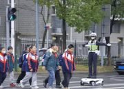 AiMOGA: Robotika Manjakan Konsumen, Adopsi Baru