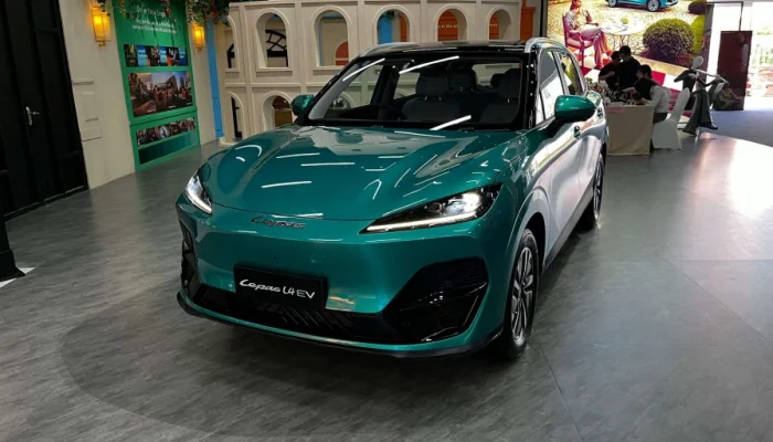 Bocoran Waktu Peluncuran Mobil Listrik E4 EV di GIIAS 2026