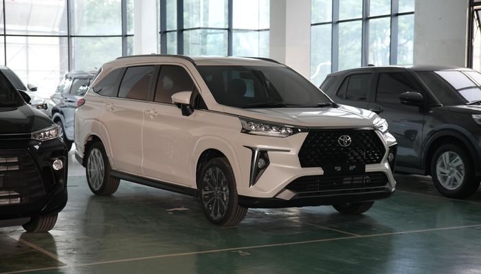 Toyota Veloz 1.5 V Hybrid CVT Lebih Terjangkau Rp 81 Juta