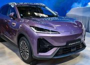 Uji Jalan L6 PHEV di Cina Jelang Peluncuran di Indonesia
