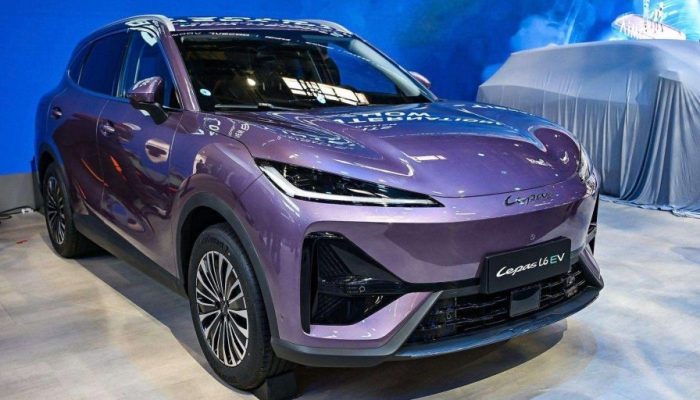 Uji Jalan L6 PHEV di Cina Jelang Peluncuran di Indonesia