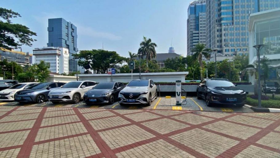Mobil Listrik Tren Baru: Kompak & Kaya Fitur Terbaru