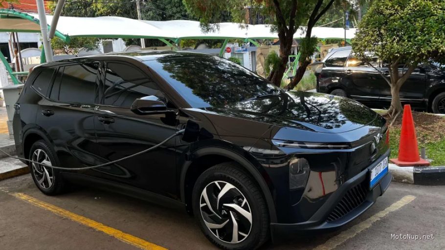 VinFast VF MPV 7 Ekonomis Rp 200 Jutaan: Ini Versinya