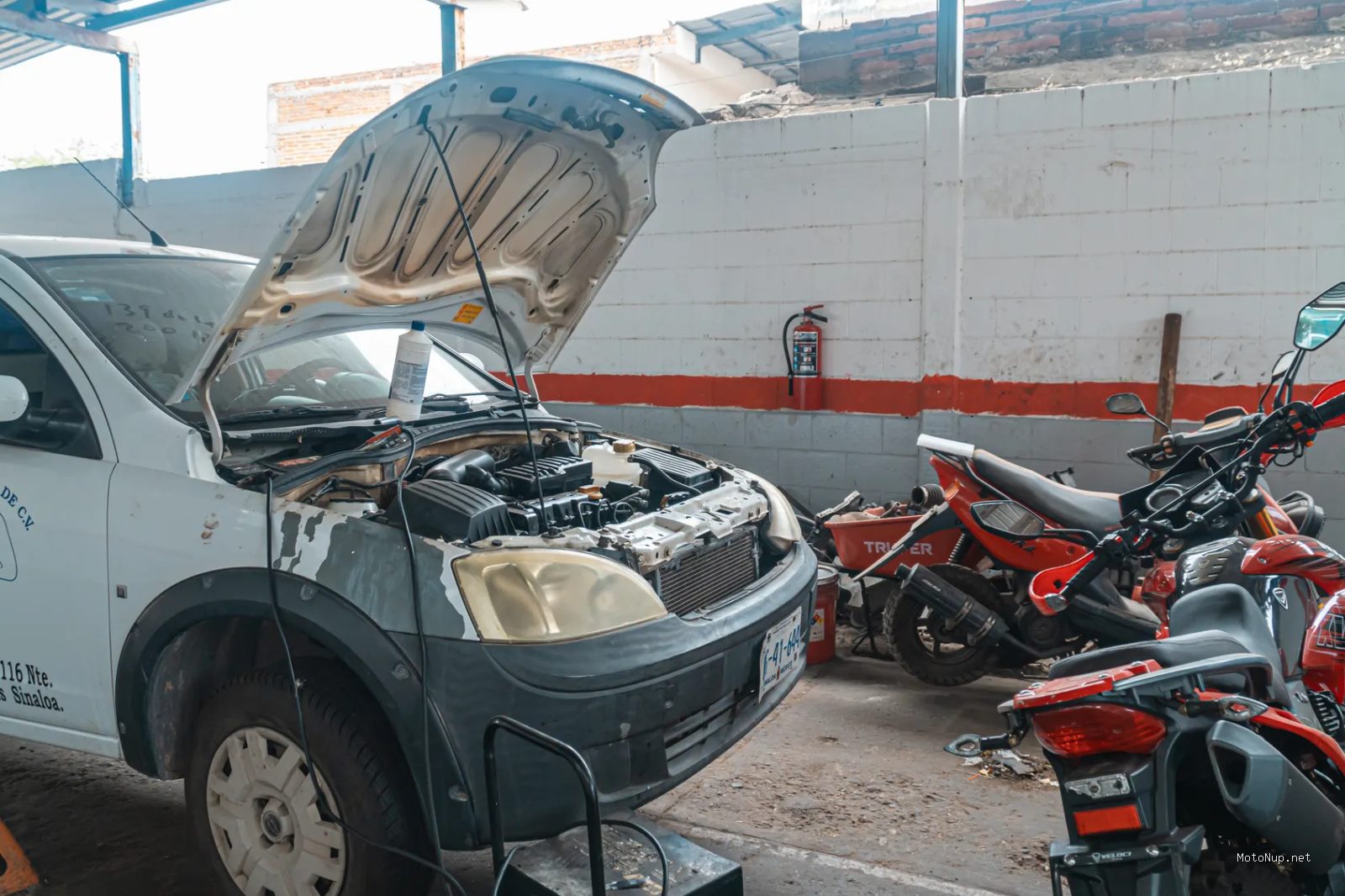 Photo by Jose Ricardo Barraza Morachis via Pexels - Cara Merawat Mesin Motor Agar Tetap Awet dan Performa Maksimal