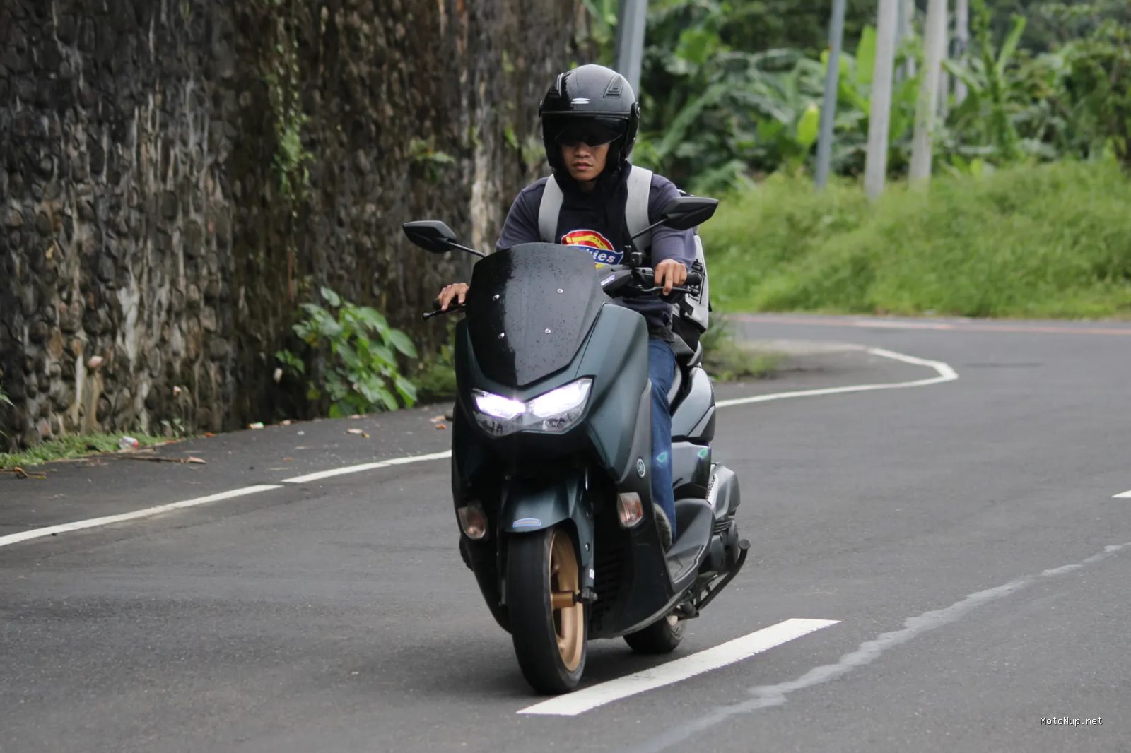 Photo by Tiwi Riders via Pexels - Daftar Skutik Matik Terpopuler 2026: Ulasan Lengkap dan Spesifikasi