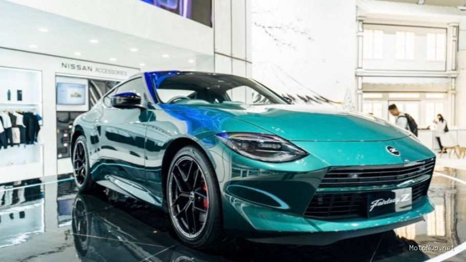 Nissan Fairlady Z Curi Perhatian Pengunjung GIIAS 2026