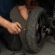 Panduan Praktis Menambal Ban Motor Tubeless dengan Karet Cacing