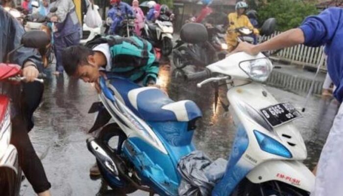 Penyebab Motor Mogok di Jalan dan Langkah Penanganannya