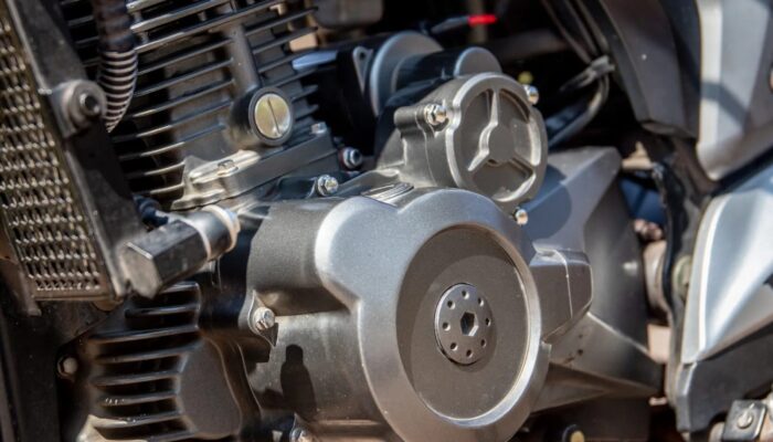 Pilih Motor Matic atau Motor Kopling? Panduan Lengkap untuk Pemula