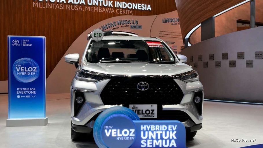 Toyota Veloz Hybrid: 8 Alasan Jadi Mobil Keluarga Masa Kini