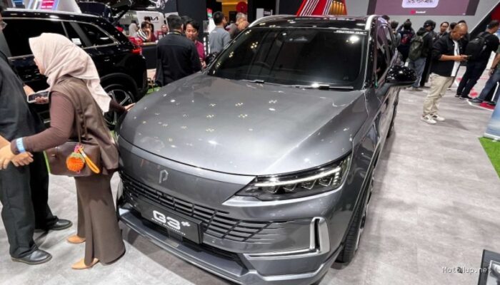 Vino G. Bastian Kepincut Mobil Listrik Polytron, Cek Promonya!