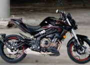 Photo by revistacars.com.br - Daftar Motor Naked 400cc Terbaru di 2024: Spesifikasi dan Harga