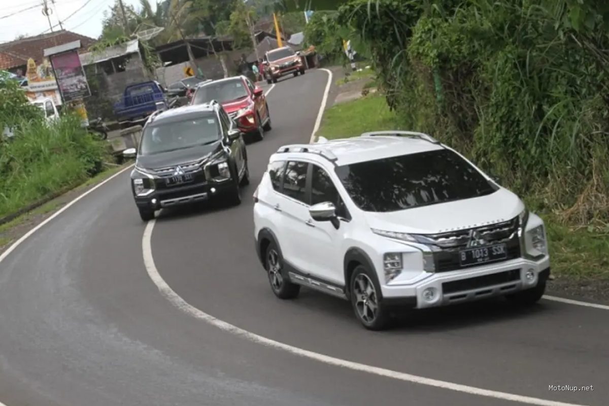 Photo by updateotomotif.com - Panduan Aman Berkendara di Jalur Turunan Curam untuk Pengemudi