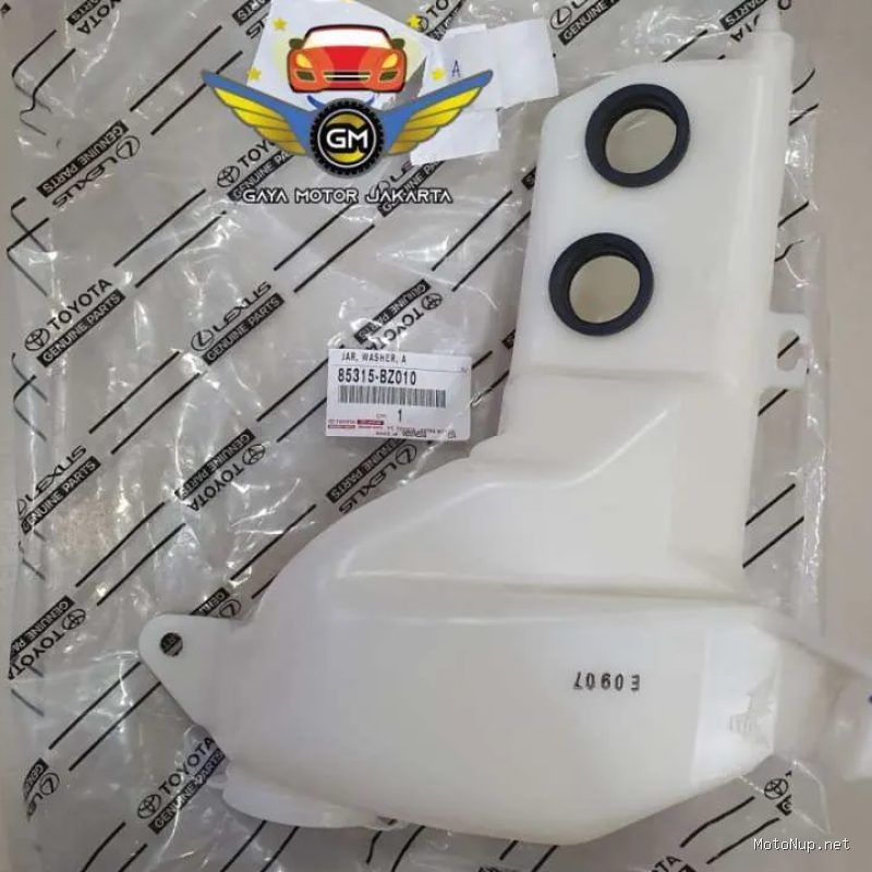 Photo by blibli.com - Panduan Membersihkan Kerak Lumut di Tabung Air Wiper Mobil