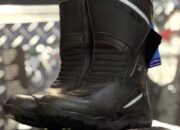 Photo by shopee.co.id - Panduan Memilih Sepatu Riding yang Aman dan Nyaman untuk Berkendara