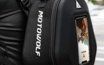 Photo by blibli.com - Panduan Memilih Tankbag Magnet untuk Bawa HP dan Dompet Aman
