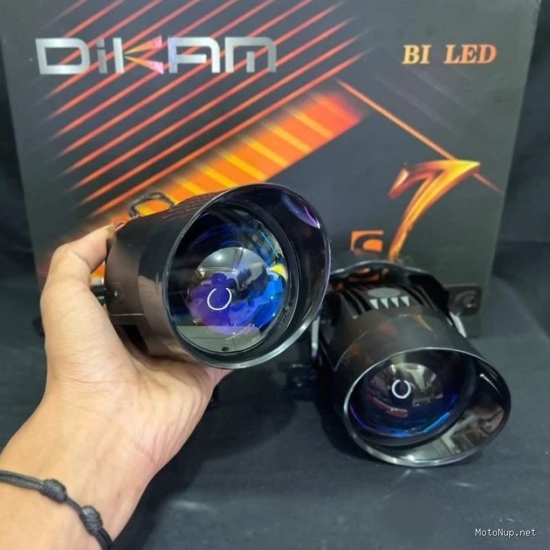 Photo by shopee.co.id - Panduan Mengatur Arah Sorot Foglamp Mobil Saat Hujan Deras