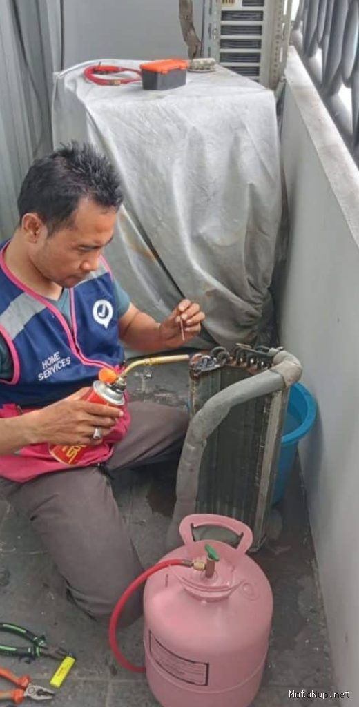 Photo by sejasa.com - Panduan Mengecek Kebocoran Freon AC Mobil dengan Busa Sabun