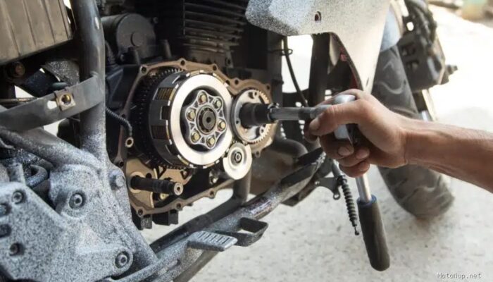 Panduan Merawat Sistem Transmisi Motor Agar Awet dan Performa Optimal