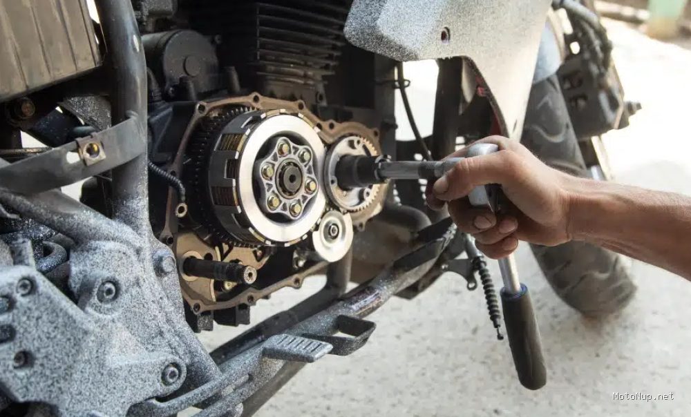 Photo by infomotorharian.com - Panduan Merawat Sistem Transmisi Motor Agar Awet dan Performa Optimal