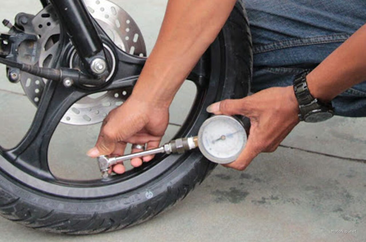 Photo by wahanahonda.com - Tekanan Ban Motor Ideal: Panduan Menjaga Keamanan dan Performa